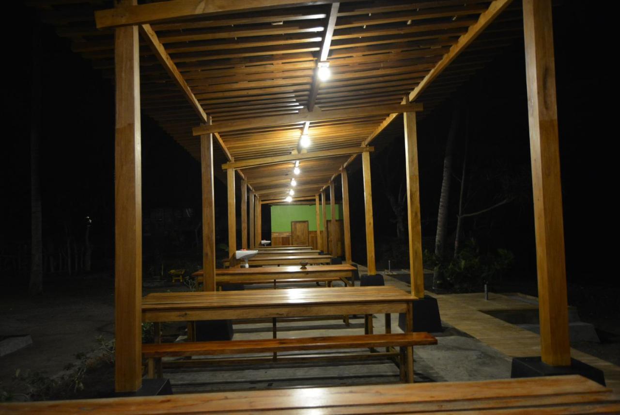 Sunari Beach Resort Selayar Matalalang Extérieur photo