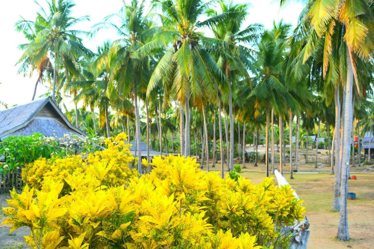 Sunari Beach Resort Selayar Matalalang Extérieur photo