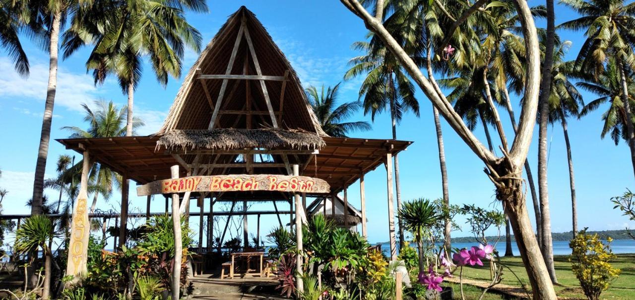 Sunari Beach Resort Selayar Matalalang Extérieur photo