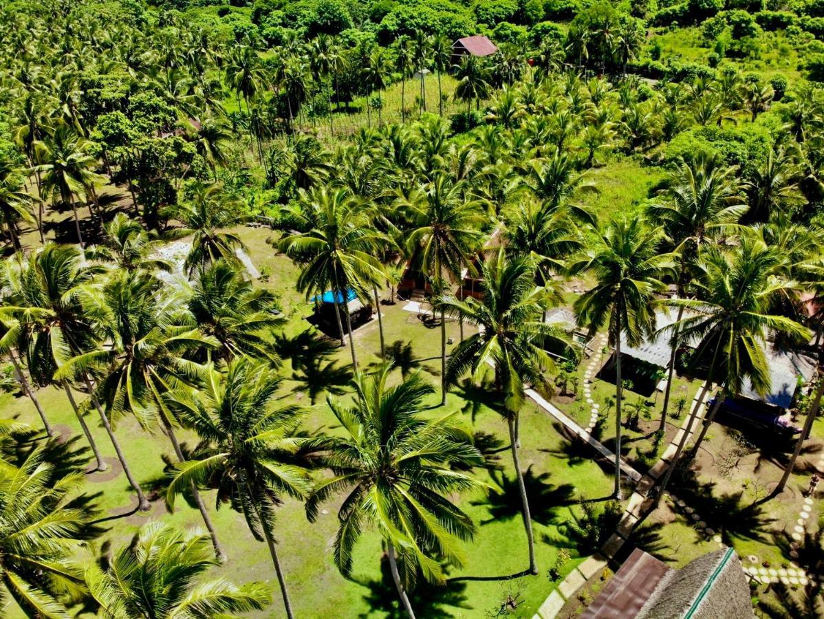 Sunari Beach Resort Selayar Matalalang Extérieur photo