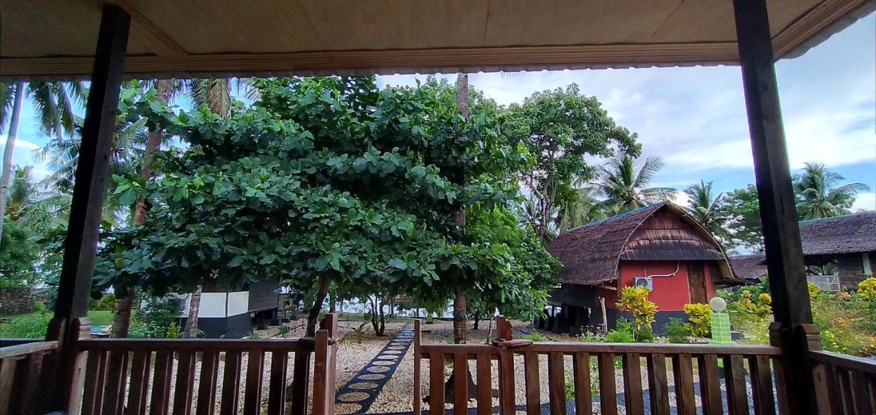 Sunari Beach Resort Selayar Matalalang Extérieur photo