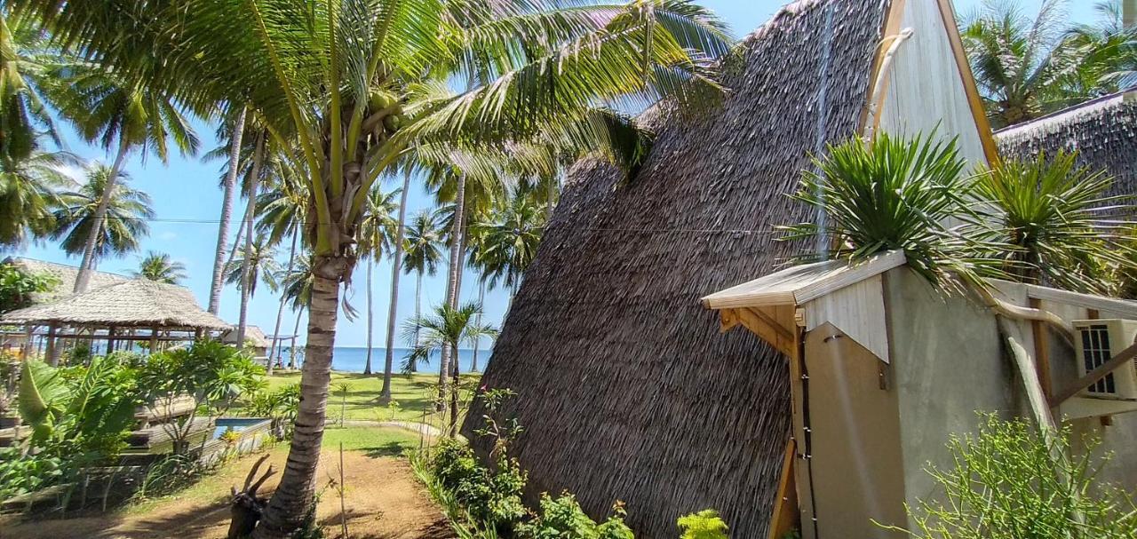 Sunari Beach Resort Selayar Matalalang Extérieur photo